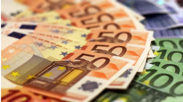 CLM estudia si el reparto del impuesto a la banca entre CCAA es inconstitucional y no descarta judicializarlo