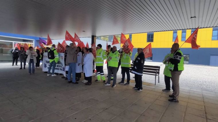 Los sindicatos advierten que el transporte sanitario podría ir a la huelga si no se suben los salarios un 3,33%