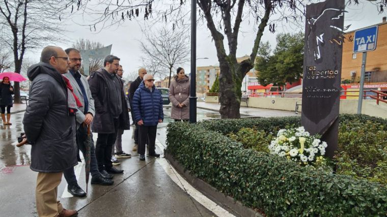 Bellido participa en Azuqueca en el homenaje a las víctimas del 11M, “un día para el respeto, la memoria y la unidad”