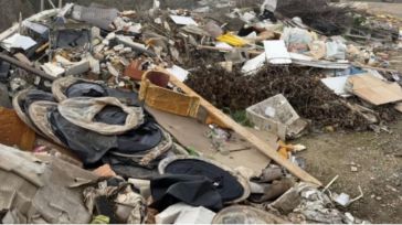 El Ayuntamiento retira 150m3 de escombros en las riberas del río Tajo