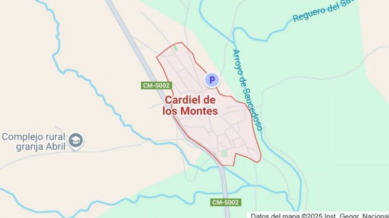 El desbordamiento de un arroyo obliga a cortar la CM-5002 en Cardiel de los Montes