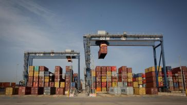 Los precios de exportaciones industriales suben un 3,7% en febrero y los de importaciones un 3,8%
