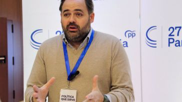 Núñez reitera en Sevilla las críticas política fiscal del PSOE y reivindica al PP como "la alternativa real" en CLM