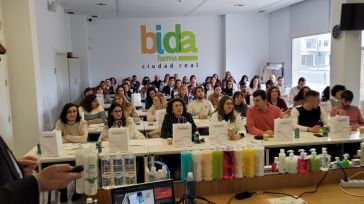 Bidafarma acoge un "showroom Acofarma"