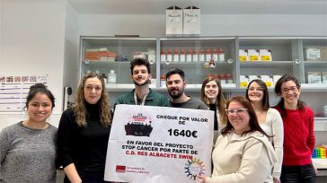 El proyecto Stop Cáncer de la UCLM recibe una donación del Club Deportivo RES Albacete Swim