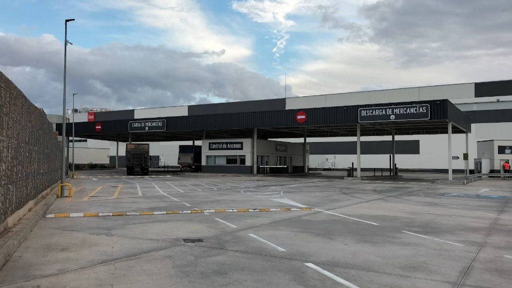 CCOO y UGT convocan una huelga indefinida en la plataforma logística de DÍA en Illescas desde este miércoles