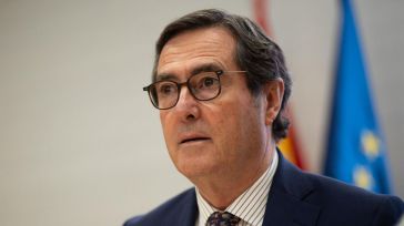 La CEOE mantiene que el PIB crecerá un 2,5% en 2025, pero avisa de pérdida en el impulso de horas trabajadas