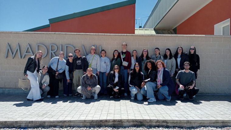 Estudiantes de Trabajo Social del campus de Cuenca se acercan a la vida en prisión del Centro Penitenciario de Estremera