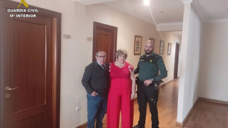 Un guardia civil salva la vida de una mujer que había sufrido un atragantamiento en Santa Olalla
 