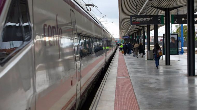 El Ayuntamiento de Toledo pide explicaciones al Ministerio de Transportes tras el parón de trenes por el robo de cable