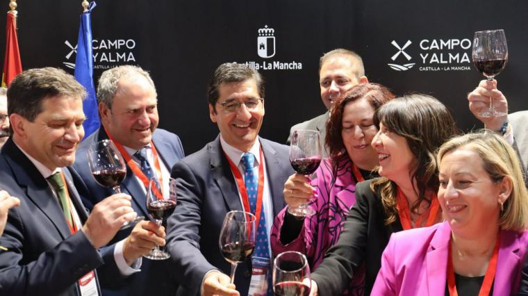 El Gobierno de Castilla-La Mancha consolida su apoyo a FENAVIN como eje de desarrollo e internacionalización del sector del vino de la región