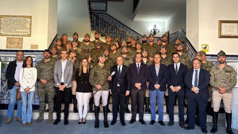 El alcalde de Talavera agradece a los Reyes que acerquen la Guardia Real a la ciudadanía