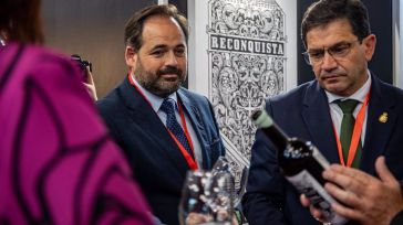 Núñez celebra el 'rotundo éxito' de Fenavin bajo la gestión del PP y acusa al PSOE de 'haber torpeado' la feria