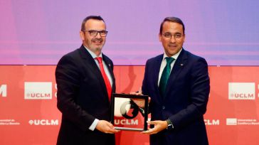 Globalcaja, reconocida por la UCLM por su mecenazgo y la conexión entre el ámbito empresarial y el universitario