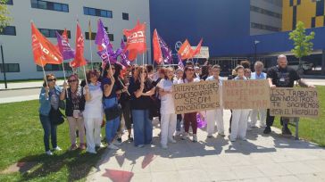 La plantilla de limpieza del Hospital de Toledo se concentra en protesta ante diversos conflicto laborales