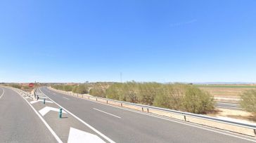 El incendio de un camión obliga a cortar el paso de vehículos por la A-43 a su paso por Manzanares