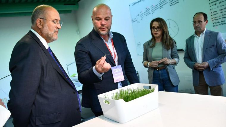 Castilla-La Mancha convocará en unas semanas cerca de once millones de euros en ayudas para innovación agraria