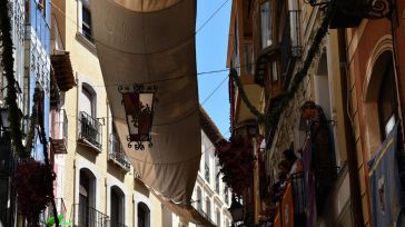 La Diputación colabora con la Asociación de Floristas de la provincia de Toledo para engalanar las calles de la ciudad durante el Corpus