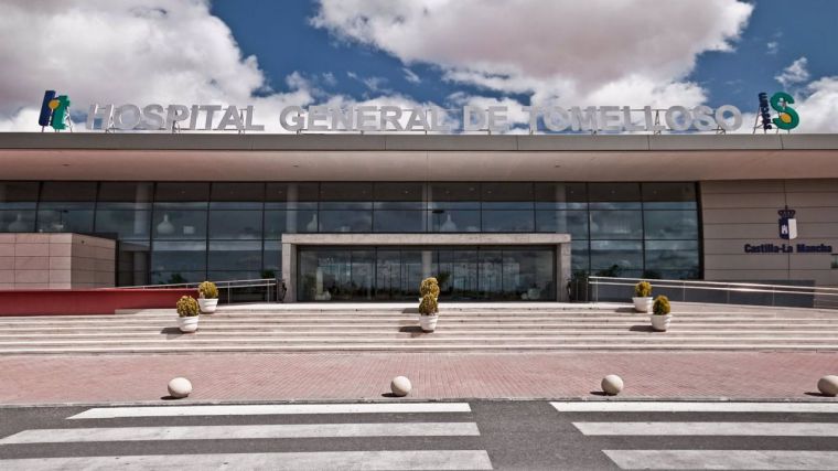 Trasladan al hospital a una trabajadora tras quedar su mano atrapada en una máquina en Tomelloso