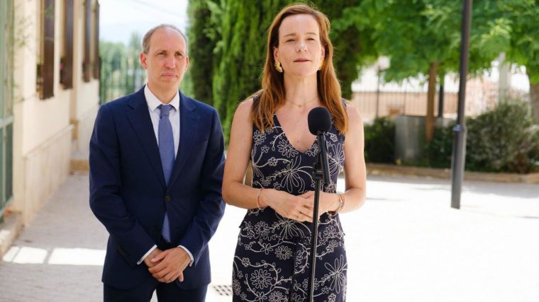 Moñino (Vox) incide en pedir apoyo de dos diputados 'patriotas' para sacar adelante la moción de censura contra Sánchez