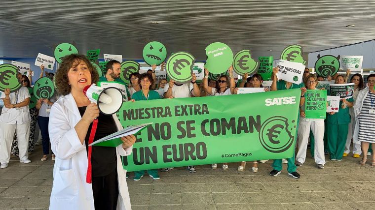 Enfermeras y fisioterapeutas de CLM en ‘pie de guerra’: “De nuestra extra, que no se coman ni un euro”