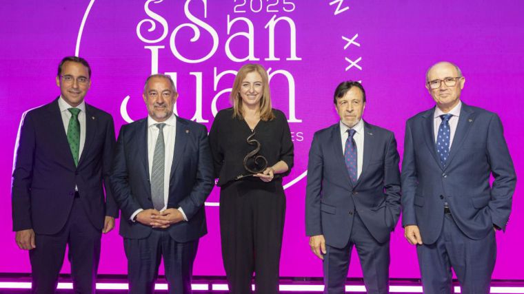 Globalcaja valora la contribución de la UCLM al desarrollo regional entregando el Premio ‘San Juan’ en el 40º aniversario de la institución académica