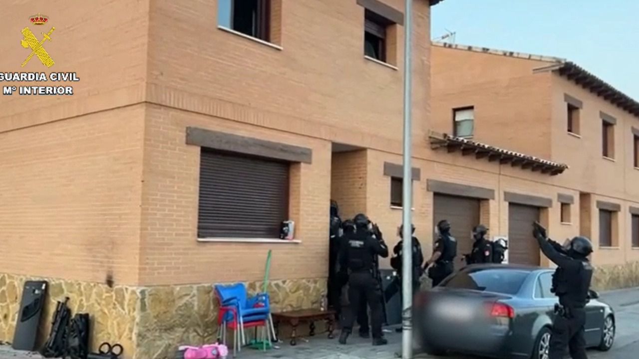 Detenidos en dos pueblos de Toledo los presuntos autores del robo de cable de cobre en las vías del Ave que afectó a decenas de trenes el pasado 4 de mayo
