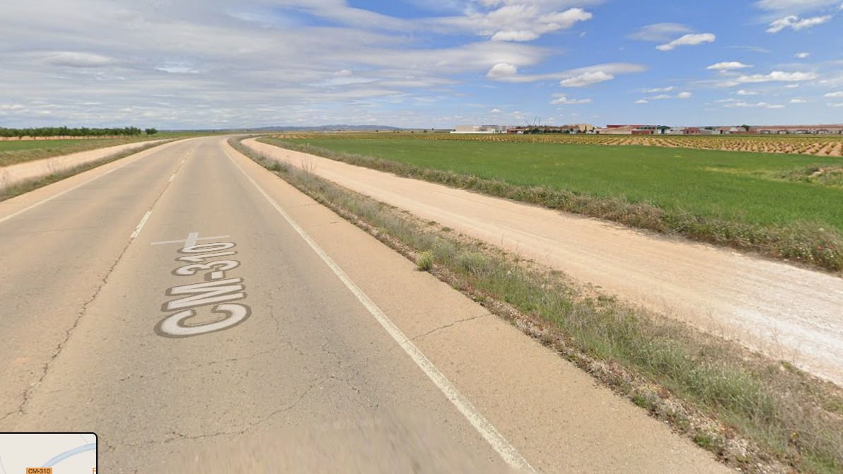 Cuatro personas heridas tras la colisión de dos vehículos en un pueblo de Toledo