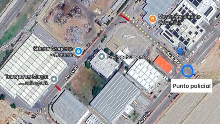 El Ayuntamiento de Azuqueca limita el tráfico en la zona más próxima a la nave del polígono Ródano incendiada