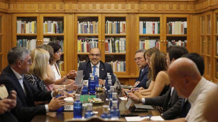 El Pleno de las Cortes regionales debate y vota el jueves el Proyecto de Ley de Simplificación Administrativa