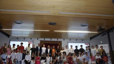 La UCLM y el Gobierno regional reconocen al alumnado con mejores resultados en la PAU y en las Olimpiadas del Conocimiento