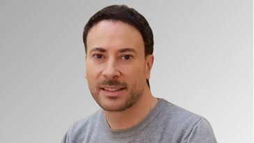 El escritor albaceteño que triunfa con más de 100.000 libros saca una nueva novela sobre superación a través a la música 