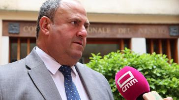 El consejero de Agricultura considera el borrador de la PAC "una traición al campo europeo"