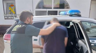 Dos detenidos y más de 2.000 plantas de marihuana incautadas en una casa de Villafranca