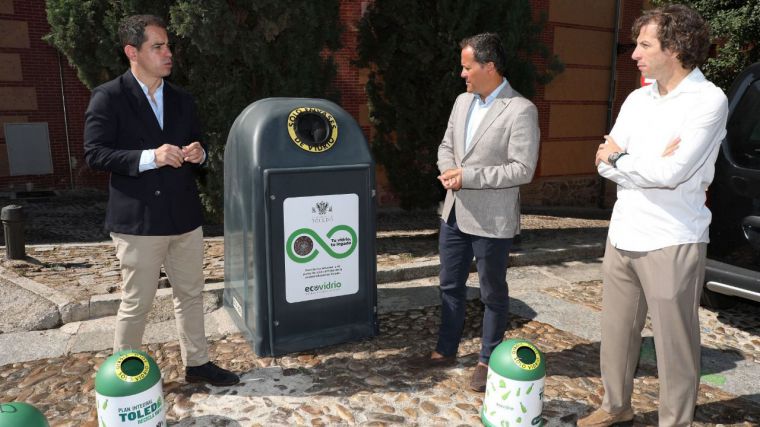 El alcalde asegura que el ‘Plan Integral Toledo Recicla Vidrio’ se incluye en una estrategia más amplía para incentivar la vida en el Casco