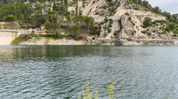 Desaparece un hombre de 50 años mientras se bañaba en el embalse de Entrepeñas