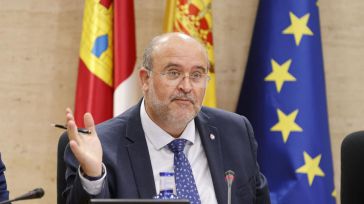 CLM pide abordar la condonación de su deuda y avisa: sin nueva financiación "corre peligro la prestación de servicios"
