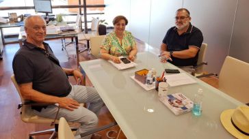 Castilla-La Mancha adapta el reconocimiento de familia numerosa con la inclusión de parejas de hecho y el impulso del carné digital