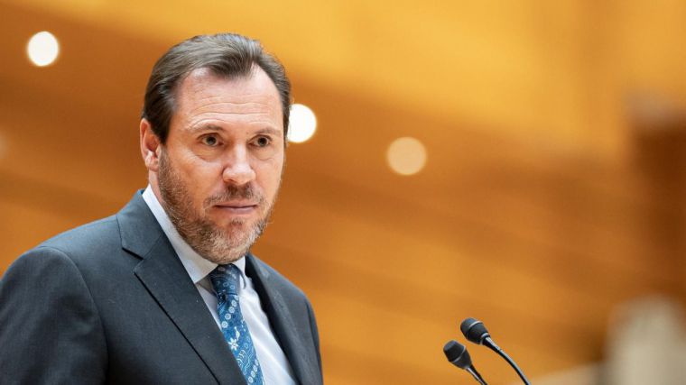 El PP pide la comparecencia urgente de Óscar Puente en el Congreso y Senado por el 'caos ferroviario'