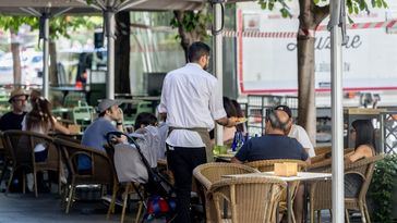 La producción del sector servicios sube un 5,4% en junio y suma doce meses de alzas