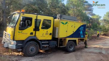 Dan por controlado el incendio de Valdecabras, en el que 11 efectivos siguen trabajando para extinguirlo