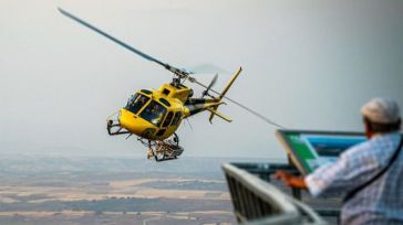 Los pilotos de helicópteros de emergencias aplazan por los incendios la huelga que iba a empezar este miércoles