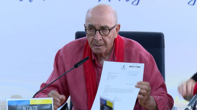 El alcalde de Noblejas suspende su huelga de hambre en reivindicación de un Instituto en su municipio