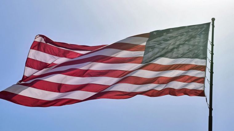 Trump amenaza con aranceles adicionales a los países con tasas o leyes digitales perjudiciales para EEUU