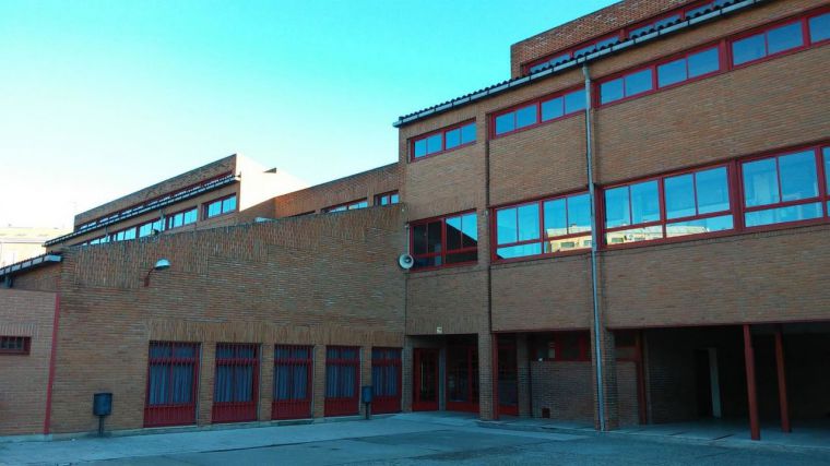 Evacuados 45 menores del colegio 'San Ildefonso' de Talavera tras una falsa amenaza de bomba