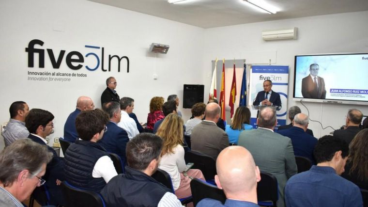 CLM amplia a 100 las startups que desarrollan sus proyectos en los cinco 'hubs' para emprendimiento digital