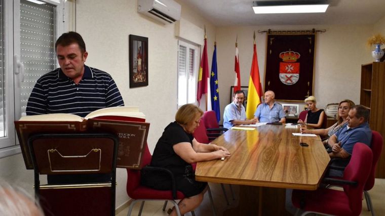 El PSOE recupera la alcaldía de Las Labores (Ciudad Real) tras prosperar la moción de censura contra la alcaldesa del PP
