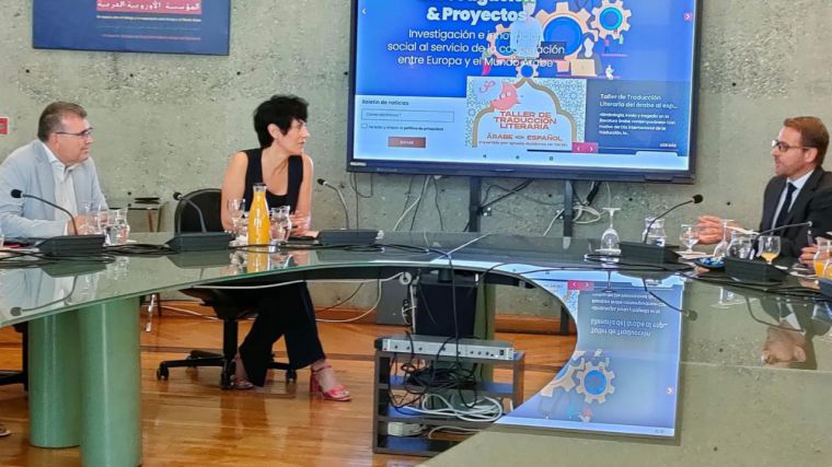 La ministra de Inclusión, Elma Saiz, ha mantenido un encuentro con responsables de la Fundación Euroárabe de Granada