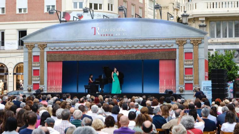 La plaza Mayor de Almagro se convertirá el próximo sábado en escenario de un gran recital lírico con la llegada de la ‘Carroza del Teatro Real’