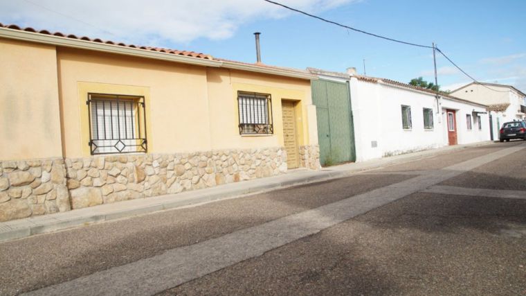 Prisión para los padres del feto hallado en un congelador en Alberche del Caudillo